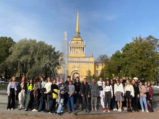 юные туристы Смоленской области посетили туристический маршрут «Петербург Пушкина» - фото - 12