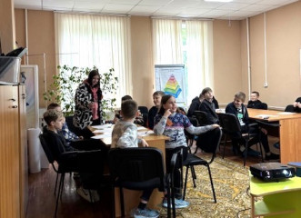 квиз-игра, посвященная Международному дню Детского телефона доверия - фото - 6