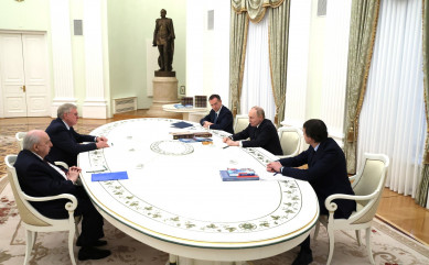 сергей Кравцов принял участие во встрече Владимира Путина с редакторами учебников истории - фото - 6