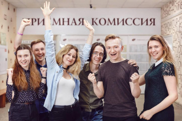 дмитрий Чернышенко: Три из пяти востребованных специальностей у абитуриентов – инженерные - фото - 4