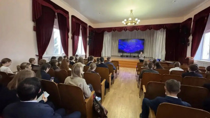 школьники Смоленской области принимают участие в образовательной программе олимпиадной подготовки «Ступени к Олимпу» - фото - 3