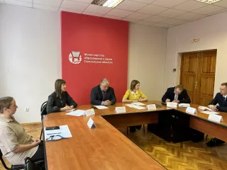 в Смоленской области начала работу Комиссия по защите профессиональной чести и достоинства педагогов - фото - 2