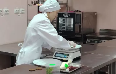 в Смоленской области продолжается демонстрационный экзамен для выпускников колледжей и техникумов - фото - 3