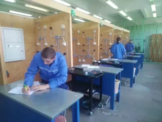 в Смоленской области продолжается демонстрационный экзамен для выпускников колледжей и техникумов - фото - 4