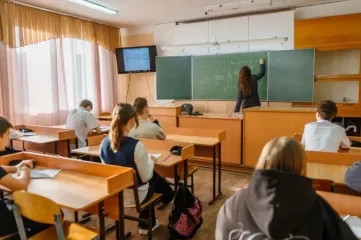 продлен срок действия правил допуска лиц, обучающихся по образовательным программам высшего образования, к занятию педагогической деятельностью по общеобразовательным программам - фото - 1