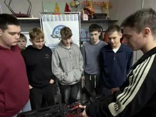 выпускники вернулись в родной Смоленский техникум железнодорожного транспорта, связи и сервиса - фото - 4
